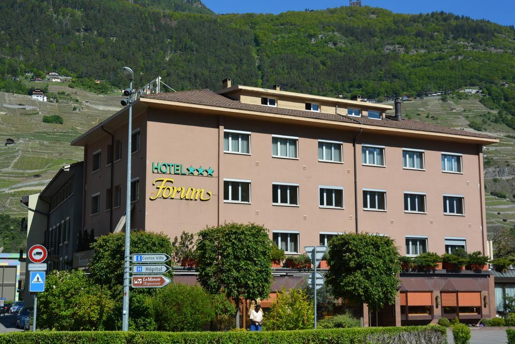 Hotel Forum Martigny Екстериор снимка