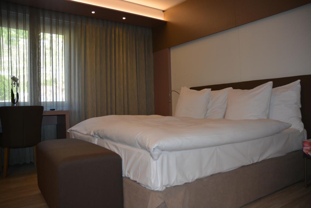 Hotel Forum Martigny Екстериор снимка